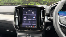 Volvo XC40 2.0 B3P Plus Dark 5dr Auto Petrol Estate